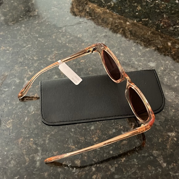 New Mr. Garrett Leigh sunglasses - Picture 12 of 16